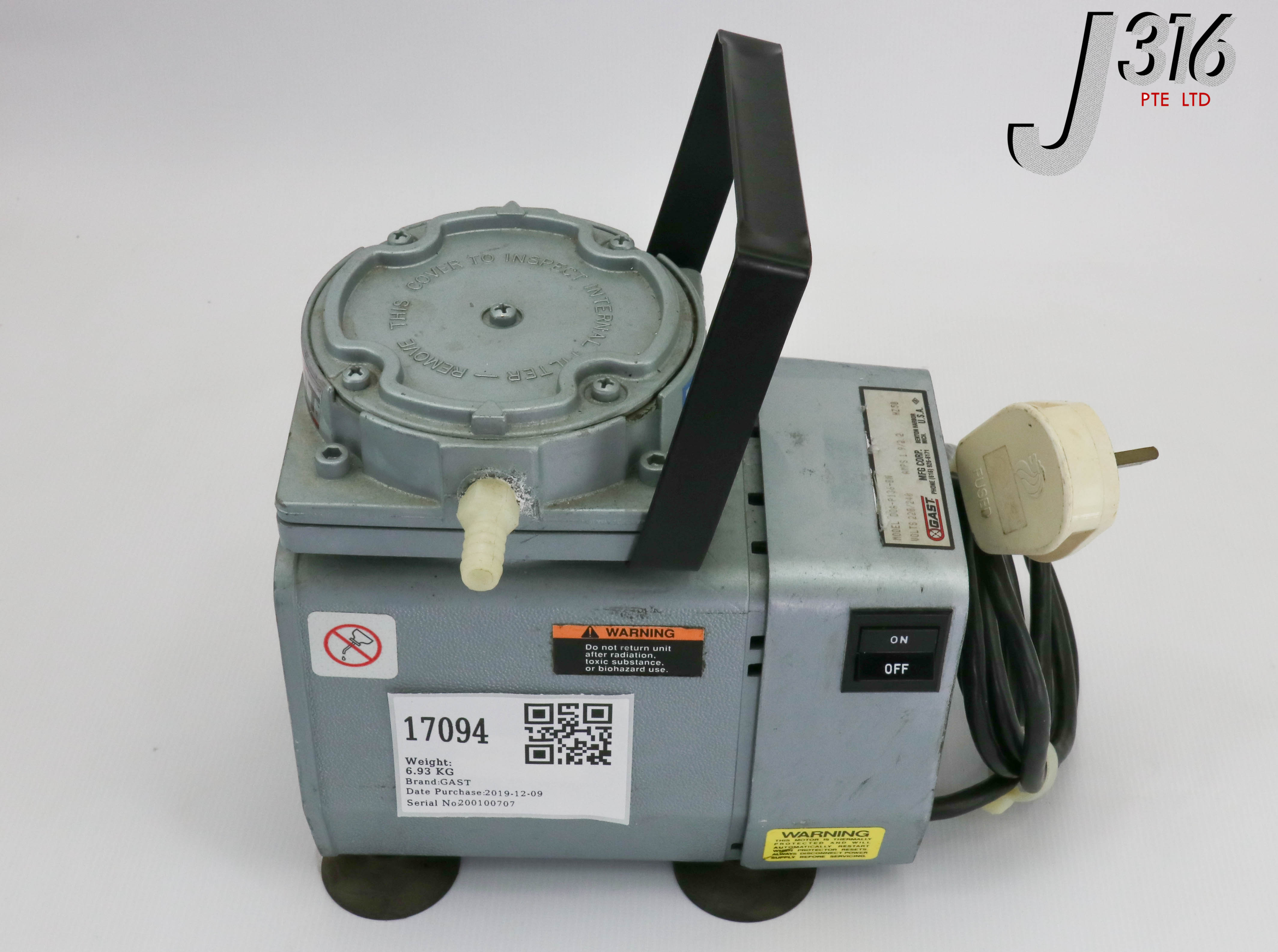 17094 GAST VACUUM PUMP, 220/240V, 1.8/2.2 AMPS, 50HZ DOA-P136-BN